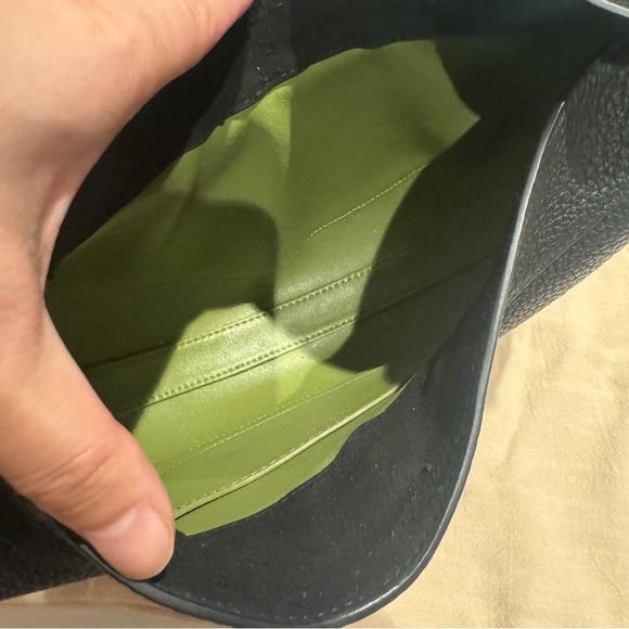 Chic Black Hobo Bag with Sleek Design and Versatile Style - Picture 13 of 14